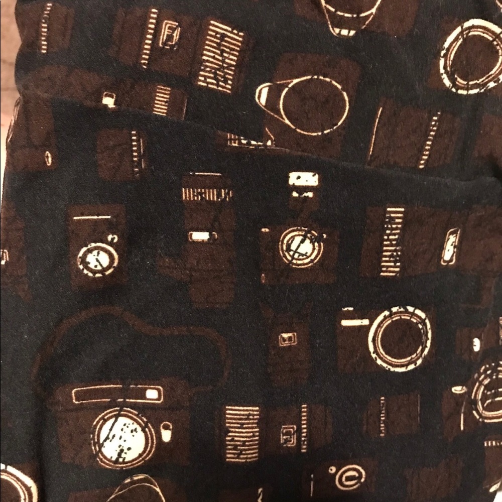 Camera leggings 2 Pair...TC (lularoe)